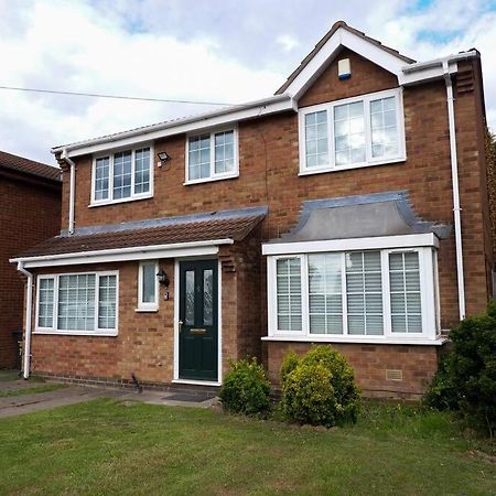 Cosy Four Bed Property With En-Suite Near To Nec Birmingham Airport And The City Buitenkant foto