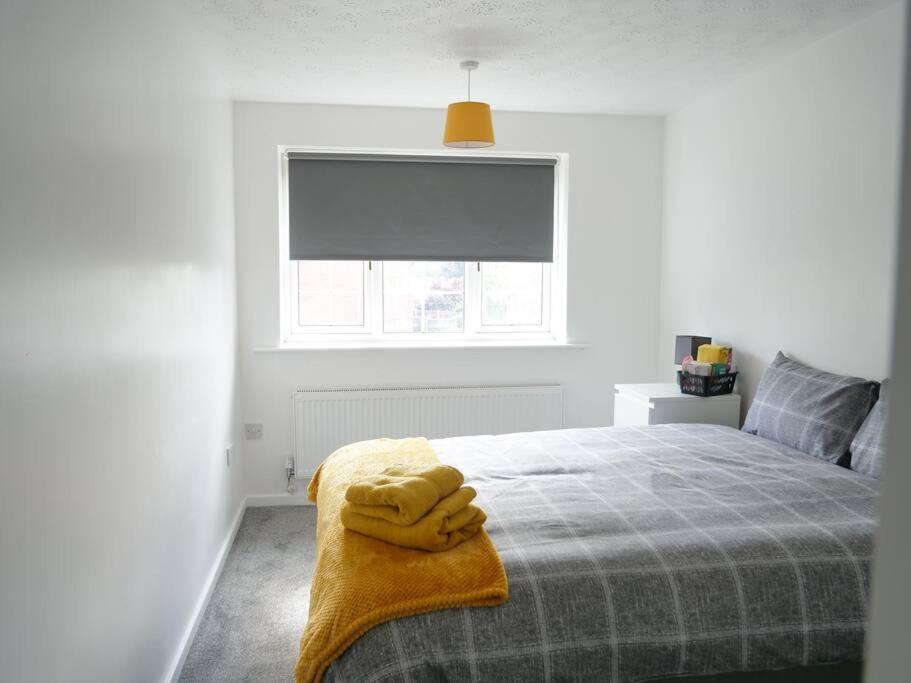 Cosy Four Bed Property With En-Suite Near To Nec Birmingham Airport And The City Buitenkant foto